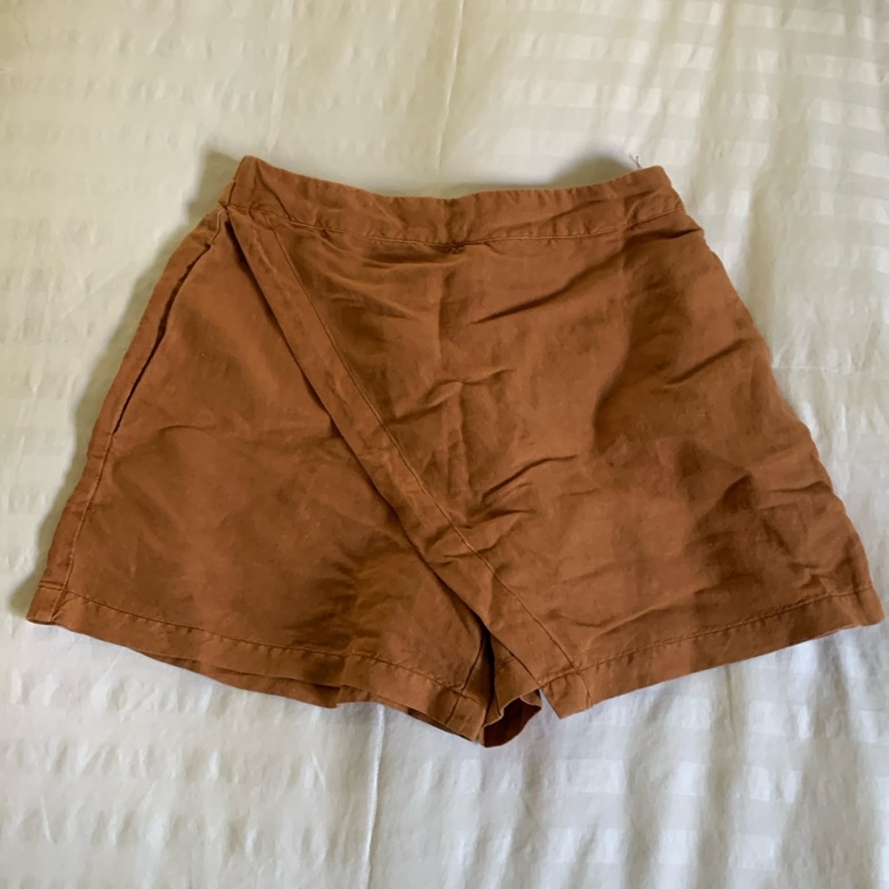 Linen scort
